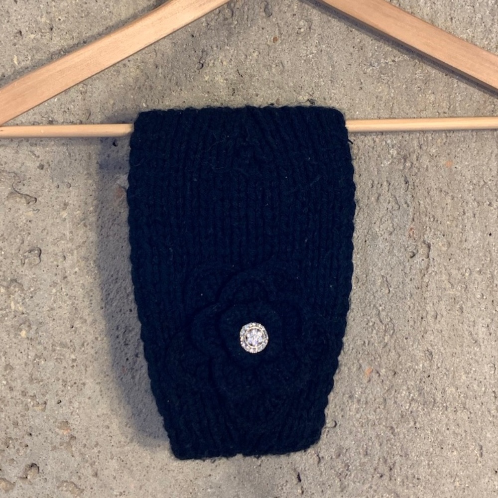 Knit Winter Headband w. Gem Detail